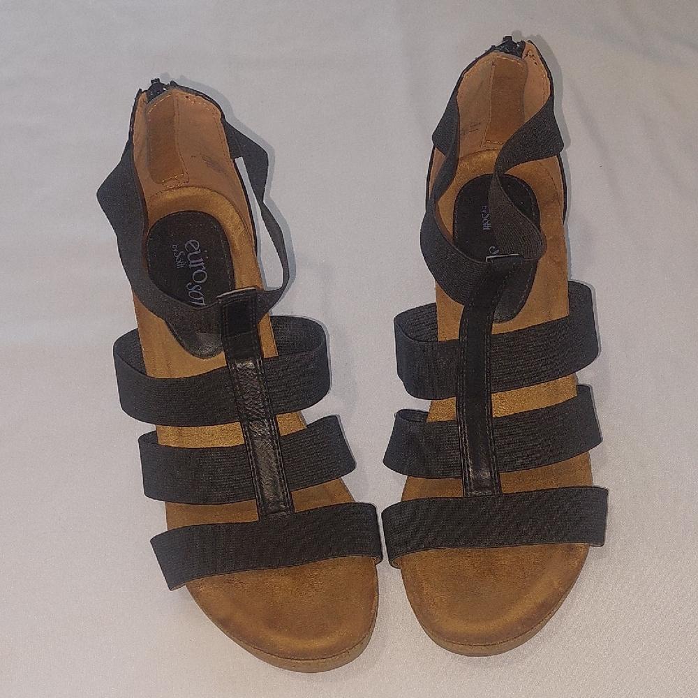 EURO Soft Stylish Black Strappy Women's Sandals.Size 7